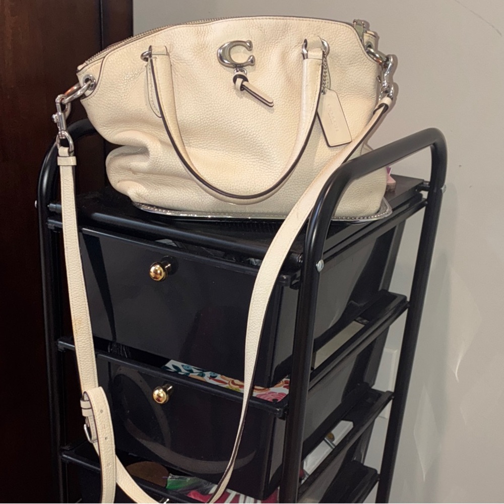 Cream Leather Shoulder Bag COACH REMI SATCHEL GENTLY USED